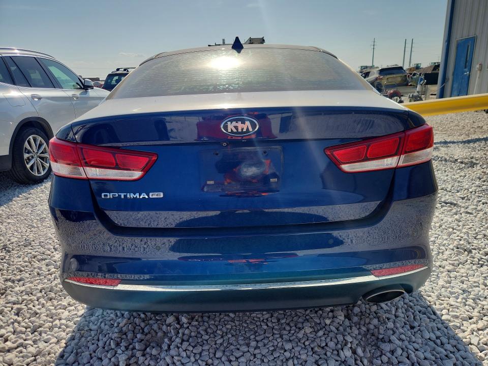 Photo 6 from auction – 2018 KIA OPTIMA with VIN 5XXGT4L3XJG250249