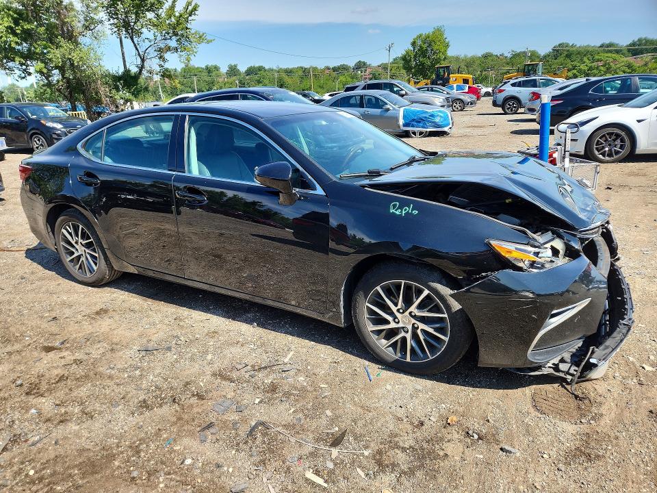 Photo 4 from auction – 2016 LEXUS ES with VIN 58ABK1GG2GU014274