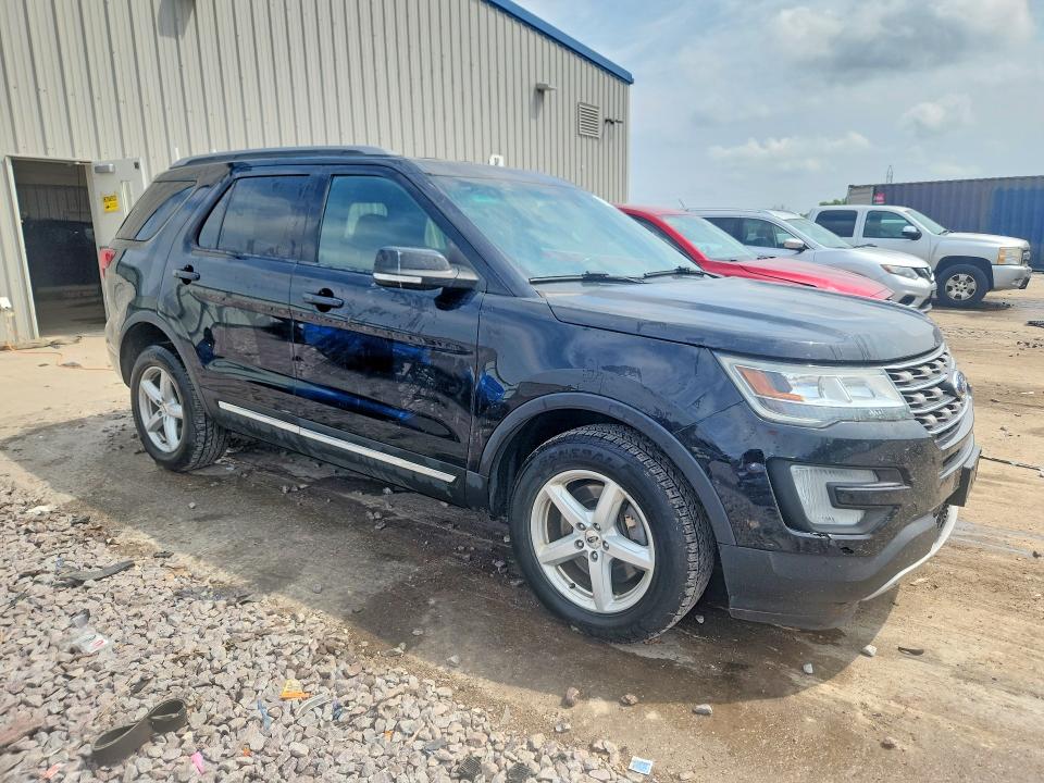 Photo 4 from auction – 2016 FORD EXPLORER with VIN 1FM5K8D83GGC31499