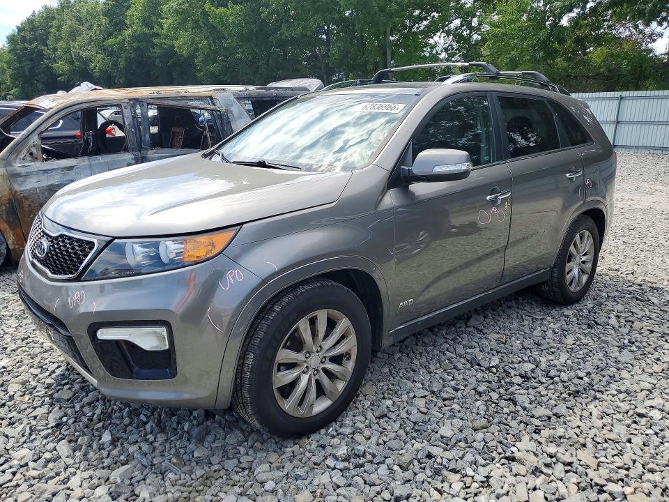 Photo 1 from auction – 2013 KIA SORENTO with VIN 5XYKWDA2XDG405569