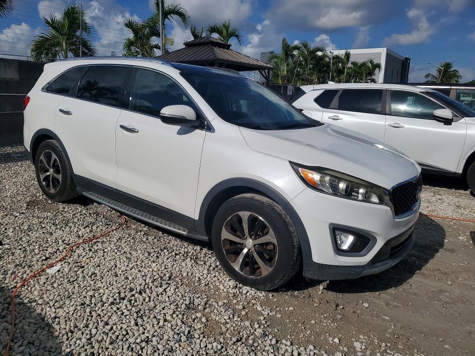 Photo 4 from auction – 2016 KIA SORENTO with VIN 5XYPH4A53GG176831
