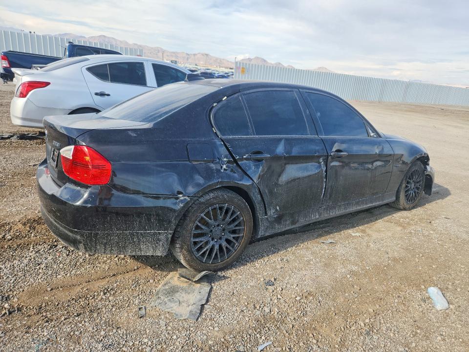 Photo 3 from auction – 2007 BMW 328 with VIN WBAVC535X7FZ81105