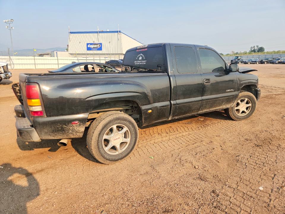 Photo 3 from auction – 2002 GMC SIERRA with VIN 2GTFK69U821323717