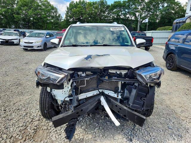 Photo 5 from auction – 2017 TOYOTA 4RUNNER with VIN JTEBU5JR6H5440922