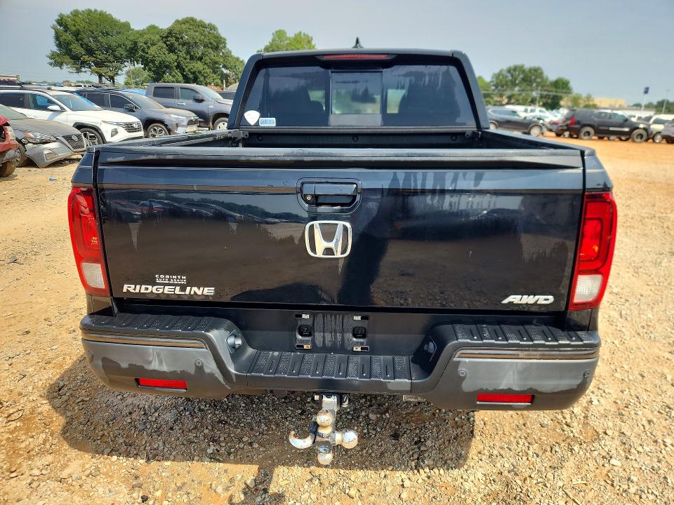 Photo 6 from auction – 2017 HONDA RIDGELINE with VIN 5FPYK3F84HB002236