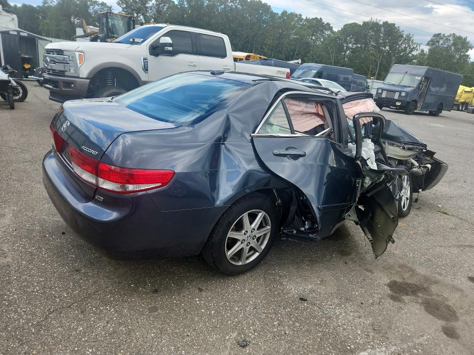 Photo 3 from auction – 2004 HONDA ACCORD with VIN 1HGCM66894A025210