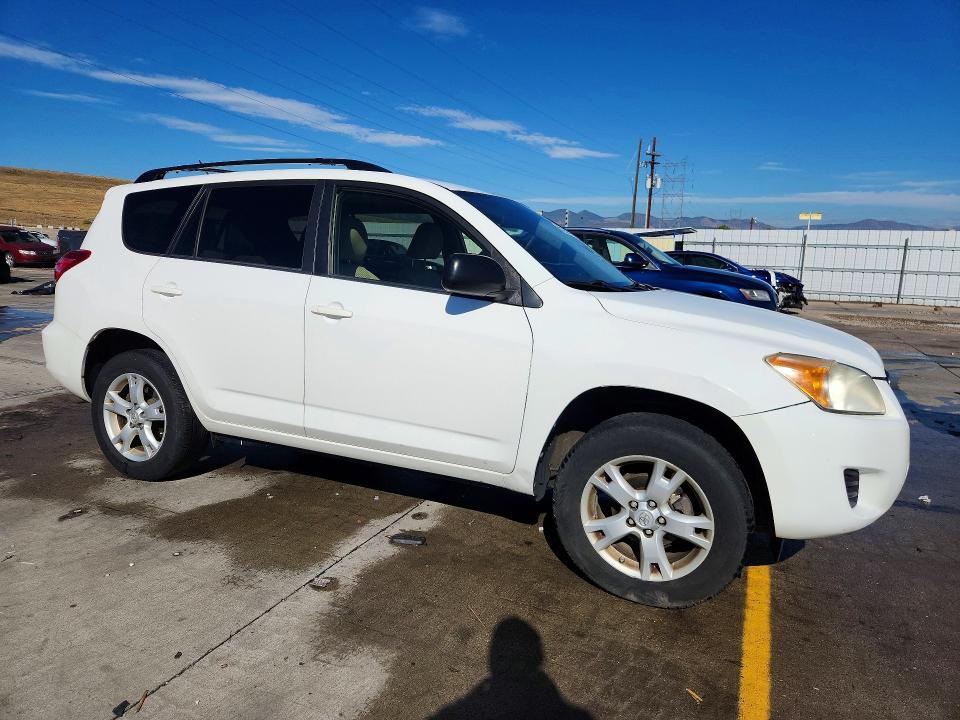 Photo 4 from auction – 2012 TOYOTA RAV4 with VIN JTMBF4DVXCD044699