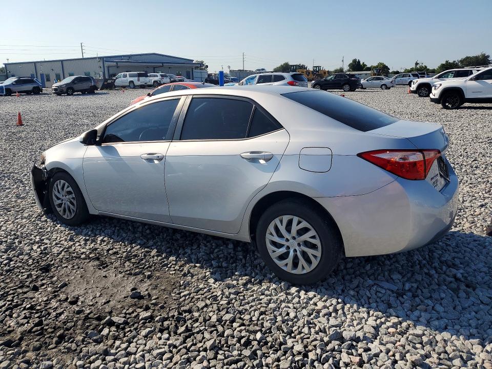 Photo 2 from auction – 2017 TOYOTA COROLLA with VIN 2T1BURHE8HC832687