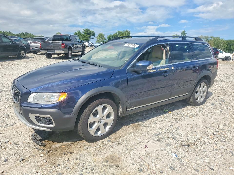 VOLVO XC70 2011 with VIN YV4902BZ7B1101710 - Photo from auction