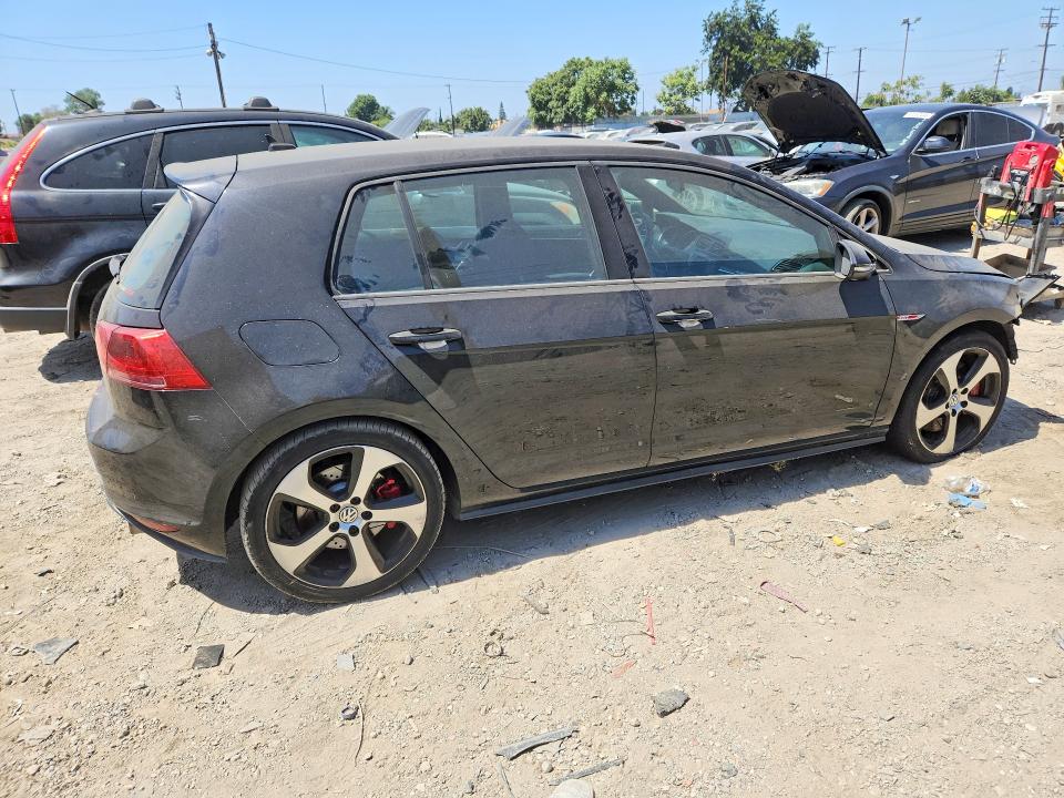 Photo 3 from auction – 2015 VOLKSWAGEN GTI with VIN 3VW547AU9FM091857