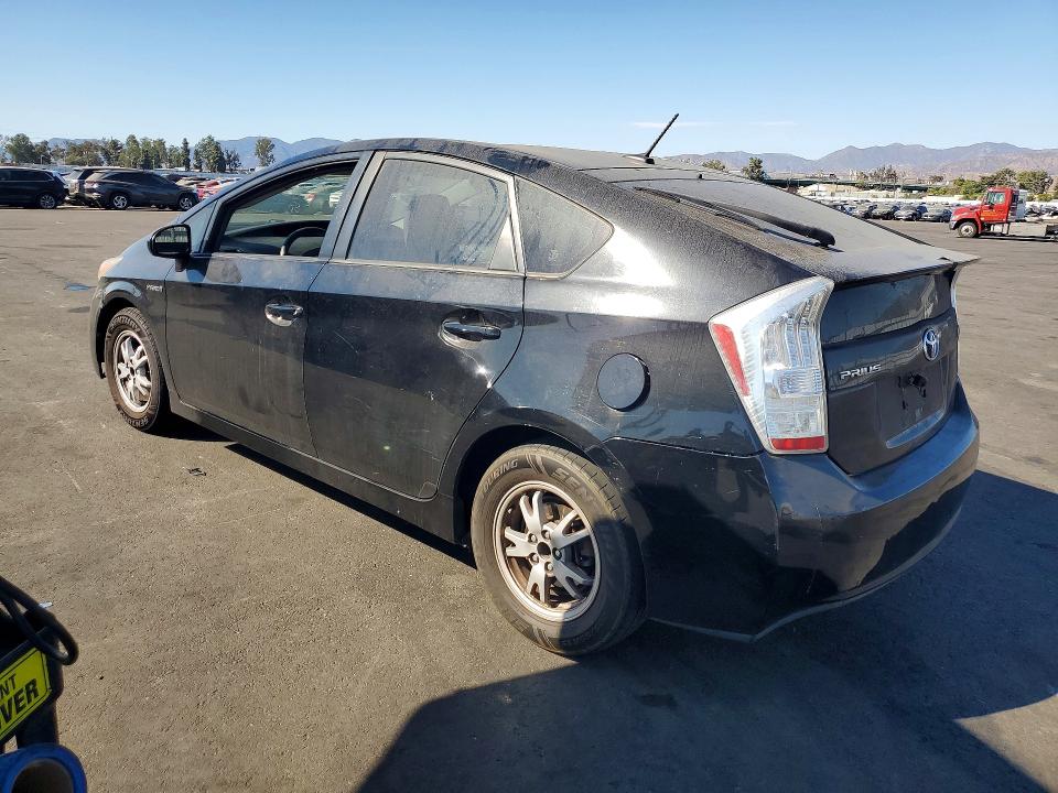 Photo 2 from auction – 2011 TOYOTA PRIUS with VIN JTDKN3DU0B1478943