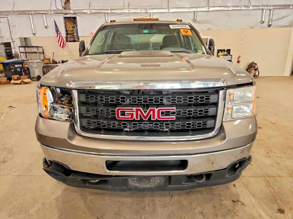 Foto 5 de la subasta – 2013 GMC SIERRA con VIN 1GT12ZCG0DF187433