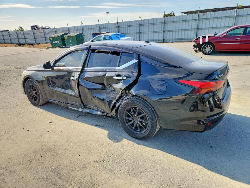 Photo 2 from auction – 2019 NISSAN ALTIMA with VIN 1N4BL4BV1KC246840