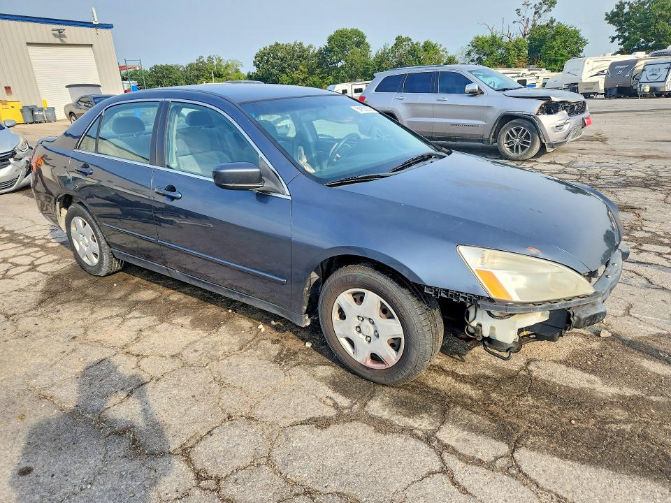 Photo 4 from auction – 2006 HONDA ACCORD with VIN JHMCM56466C008456