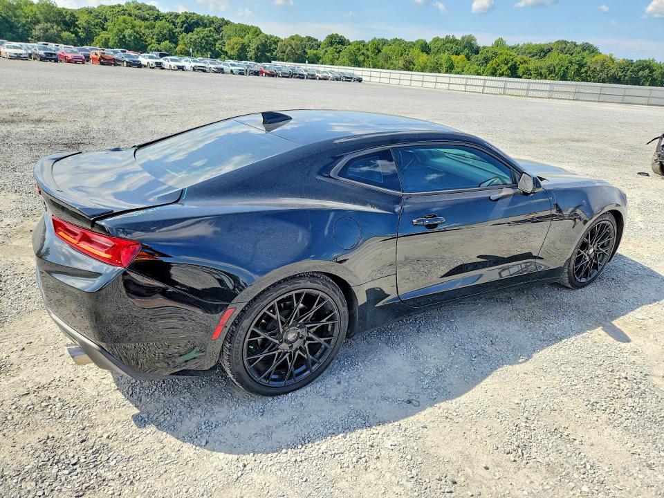 Photo 3 from auction – 2017 CHEVROLET CAMARO with VIN 1G1FD1RS1H0159137