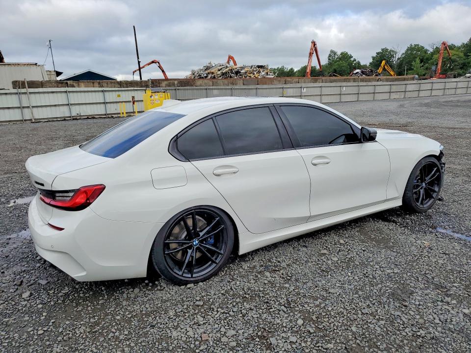 Photo 3 from auction – 2021 BMW M340XI with VIN 3MW5U9J03M8B59326