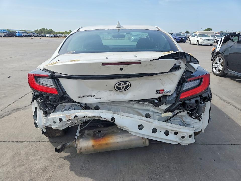 Photo 6 from auction – 2024 TOYOTA GR 86 with VIN JF1ZNBE12R8754026