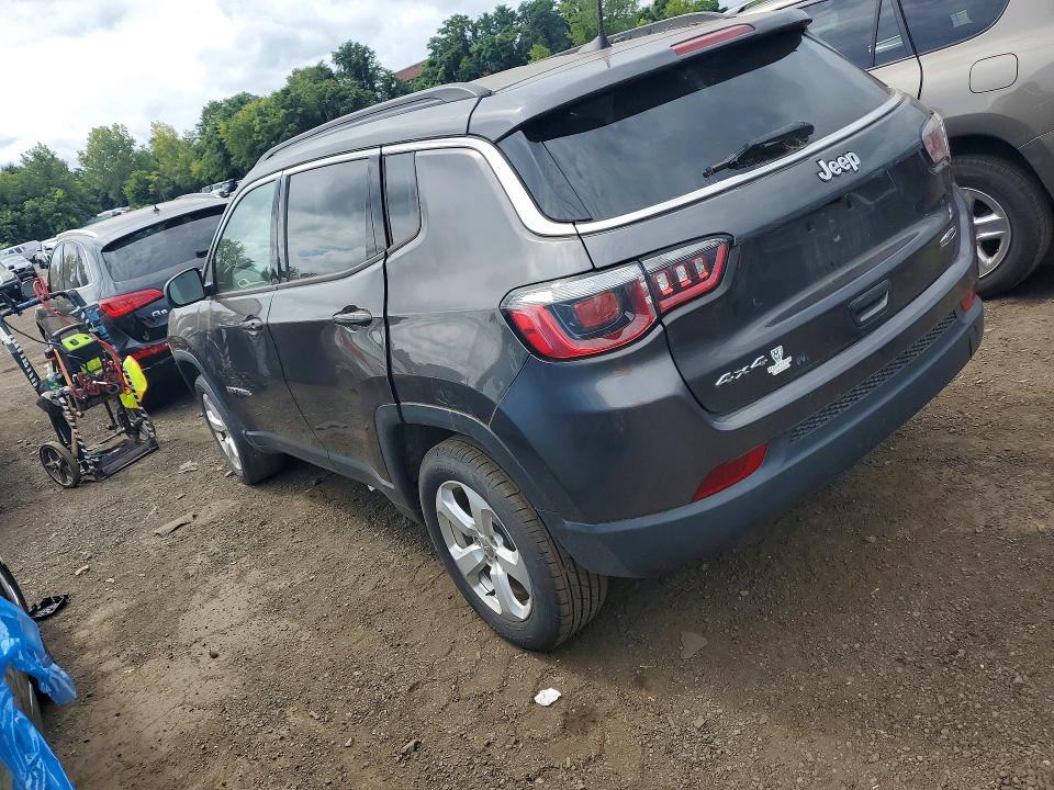 Photo 2 from auction – 2018 JEEP COMPASS with VIN 3C4NJDBB2JT399149