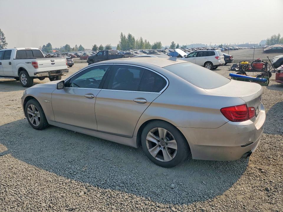 Photo 2 from auction – 2012 BMW 528 with VIN WBAXH5C55CC595178
