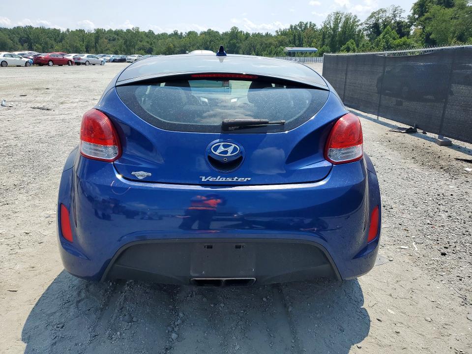 Photo 6 from auction – 2017 HYUNDAI VELOSTER with VIN KMHTC6ADXHU310293