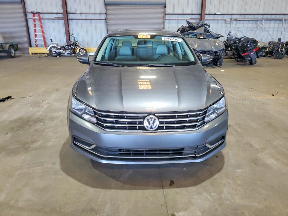 Photo 5 from auction – 2017 VOLKSWAGEN PASSAT with VIN 1VWBT7A35HC007776