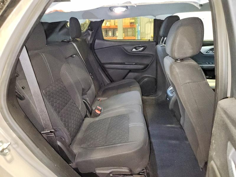 Photo 11 from auction – 2021 CHEVROLET BLAZER with VIN 3GNKBHRS1MS549976