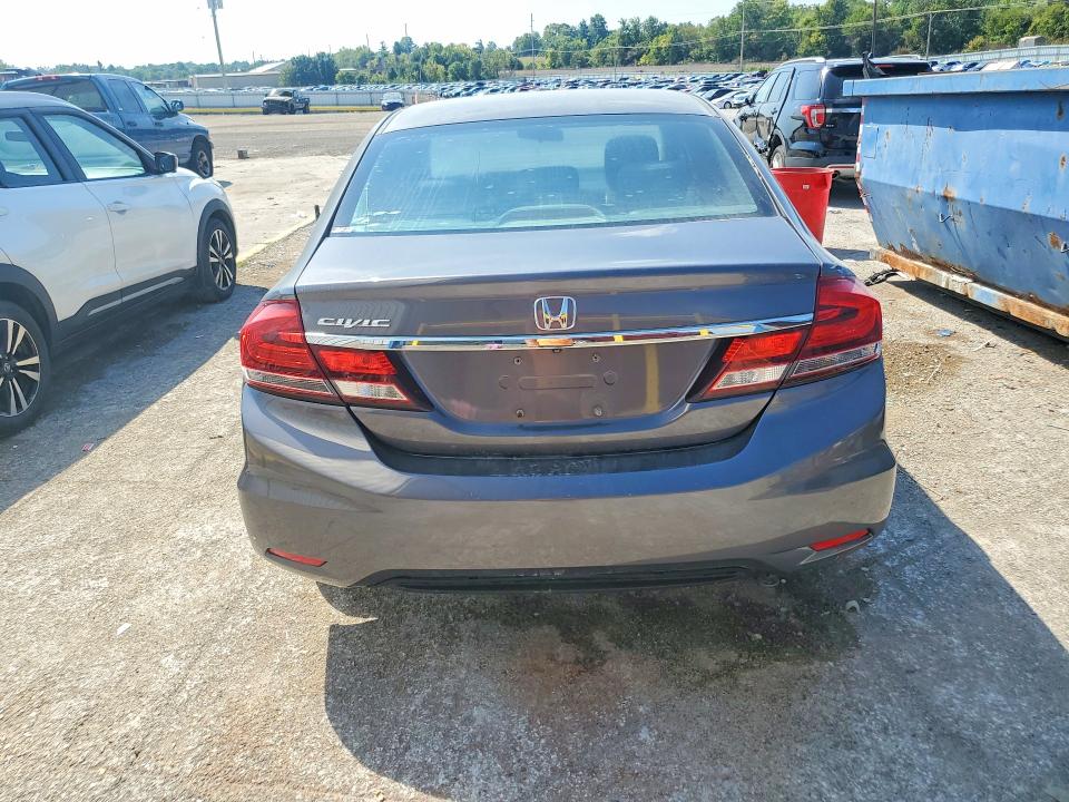 Photo 6 from auction – 2015 HONDA CIVIC with VIN 19XFB2F57FE038828