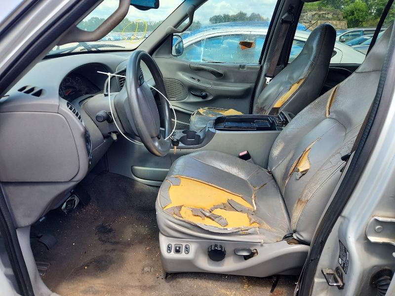Photo 7 from auction – 2002 FORD EXPEDITION with VIN 1FMRU15L32LA49565