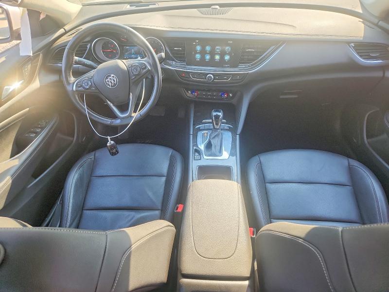 Photo 8 from auction – 2018 BUICK REGAL with VIN W04GR6SX2J1102035