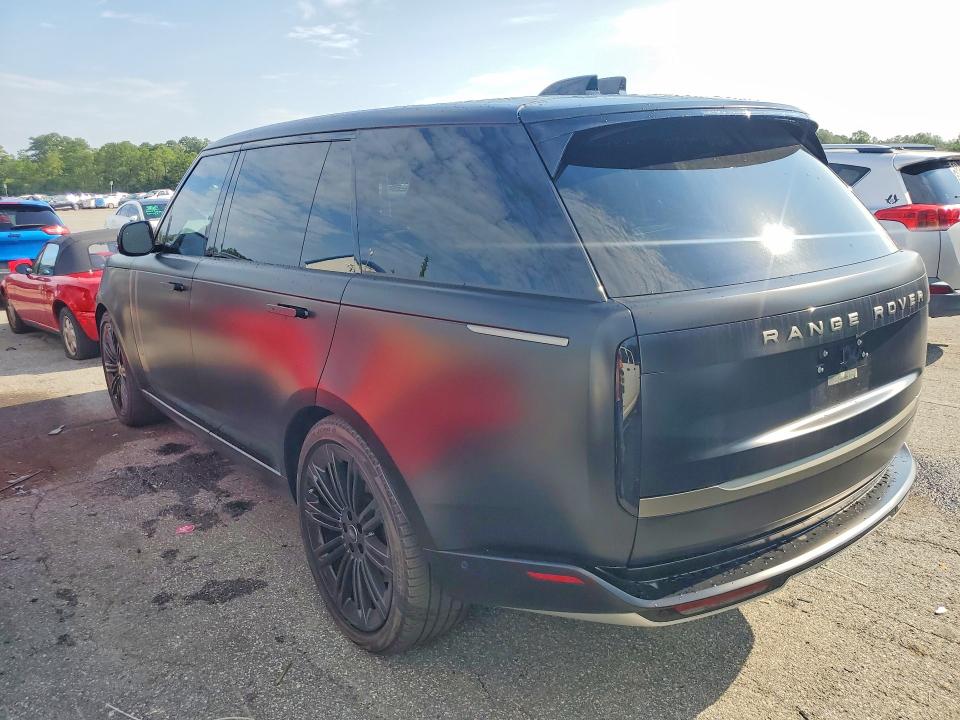 Photo 2 from auction – 2024 LAND ROVER RANGE ROVER with VIN SALKPBE93RA218666