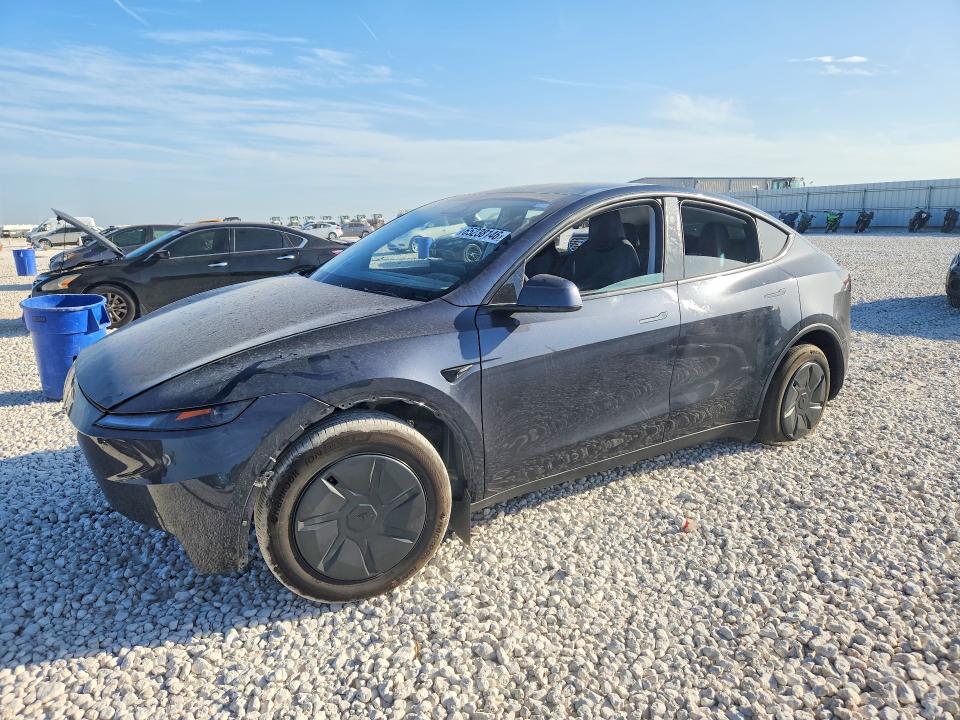 TESLA MODEL Y 2026 с VIN 7SAYGDED5TA606580 - Фото с аукциона