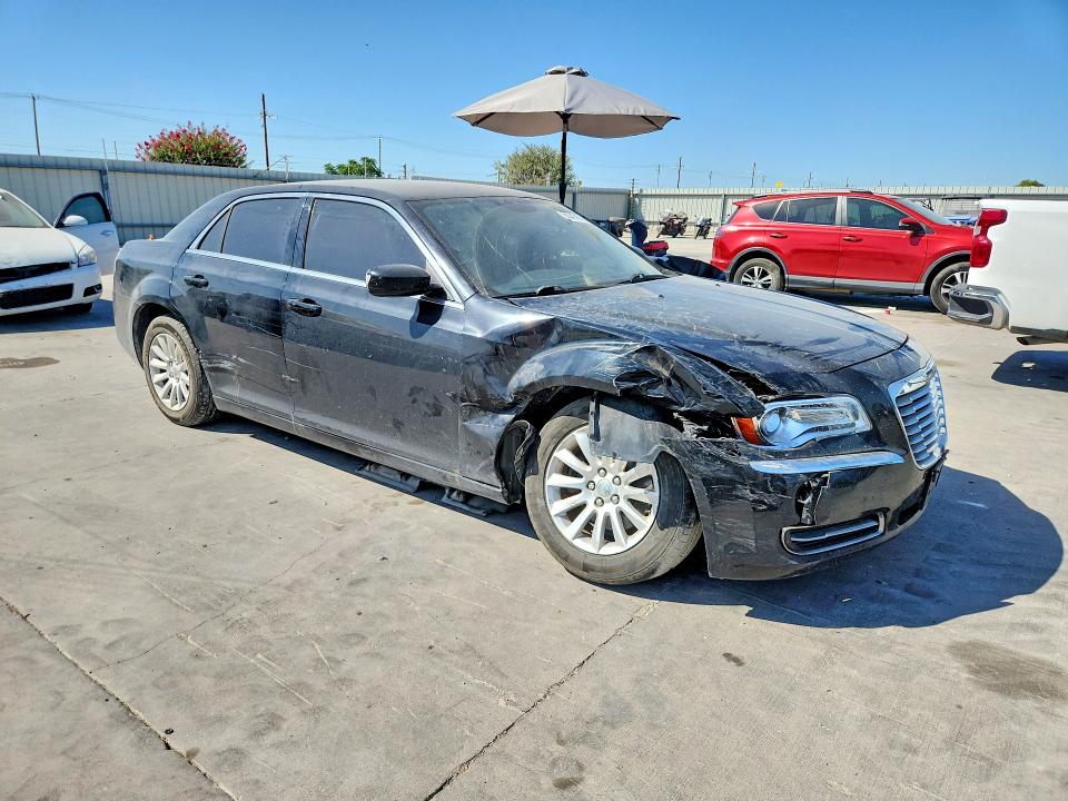Photo 4 from auction – 2013 CHRYSLER 300 with VIN 2C3CCAAG0DH520761