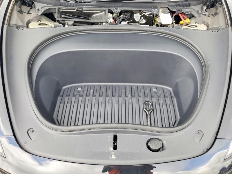 Фото 11 с аукциона – 2025 TESLA MODEL 3 с VIN 5YJ3E1EB5SF017864