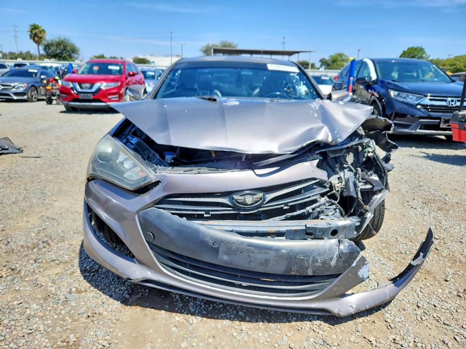Photo 5 from auction – 2013 HYUNDAI GENESIS COUPE with VIN KMHHU6KJ3DU084390