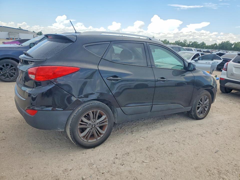 Photo 3 from auction – 2015 HYUNDAI TUCSON with VIN KM8JU3AG4FU111492