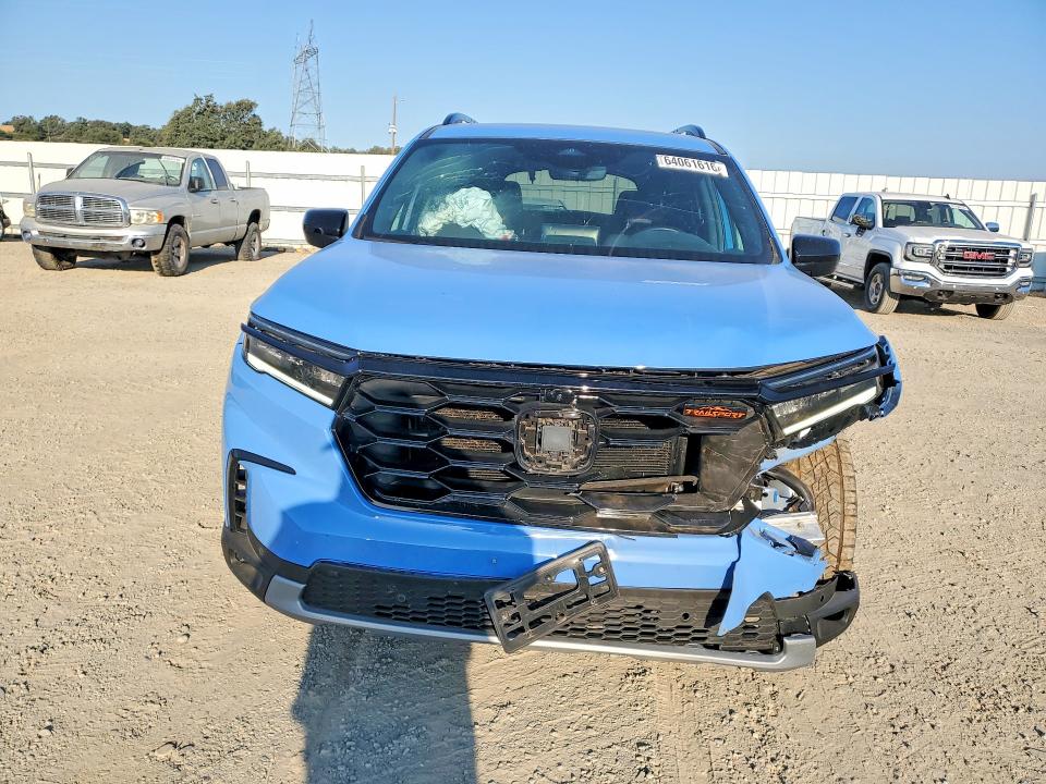 Photo 5 from auction – 2025 HONDA PILOT with VIN 5FNYG1H65SB054623
