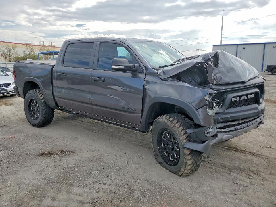 Foto 4 de la subasta – 2022 RAM 1500 con VIN 1C6SRFLT9NN203459