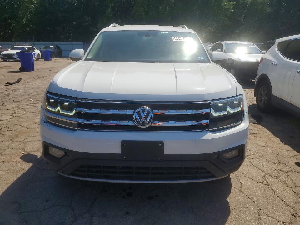 Photo 5 from auction – 2018 VOLKSWAGEN ATLAS with VIN 1V2CR2CA8JC562679