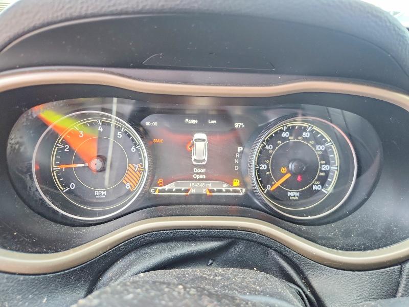 Photo 9 from auction – 2015 JEEP CHEROKEE with VIN 1C4PJLDS2FW515998