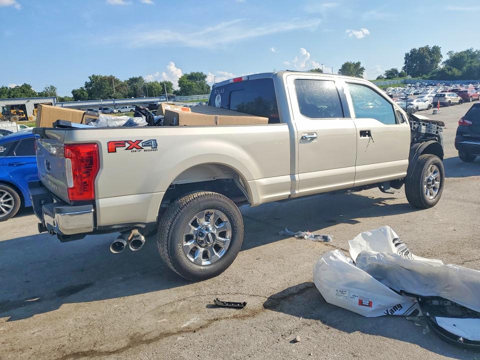 Foto 3 de la subasta – 2018 FORD F350 con VIN 1FT8W3BT3JEB29008