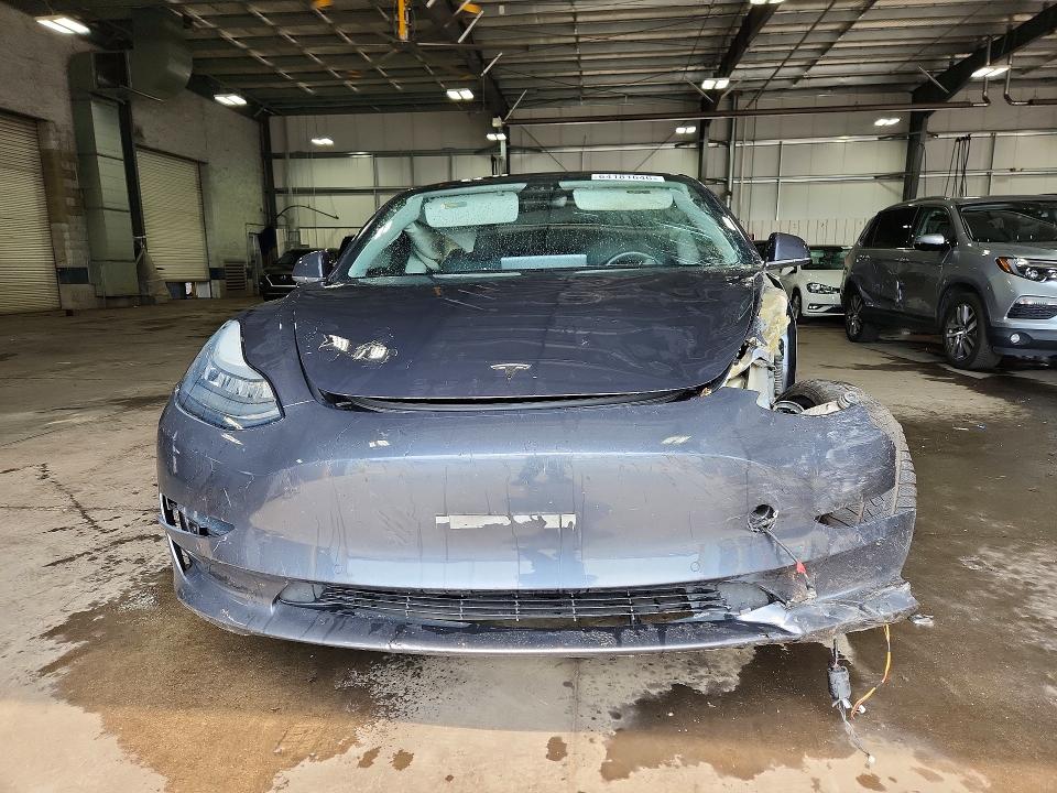 Photo 5 from auction – 2018 TESLA MODEL 3 with VIN 5YJ3E1EA5JF153286