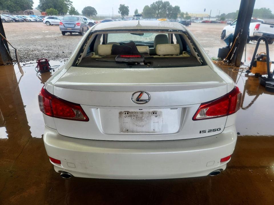 Photo 6 from auction – 2011 LEXUS IS 250 with VIN JTHBF5C22B5151072