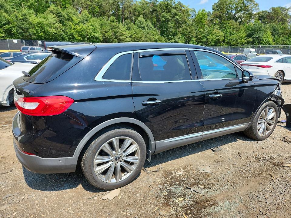 Photo 3 from auction – 2016 LINCOLN MKX with VIN 2LMTJ8LP2GBL67492