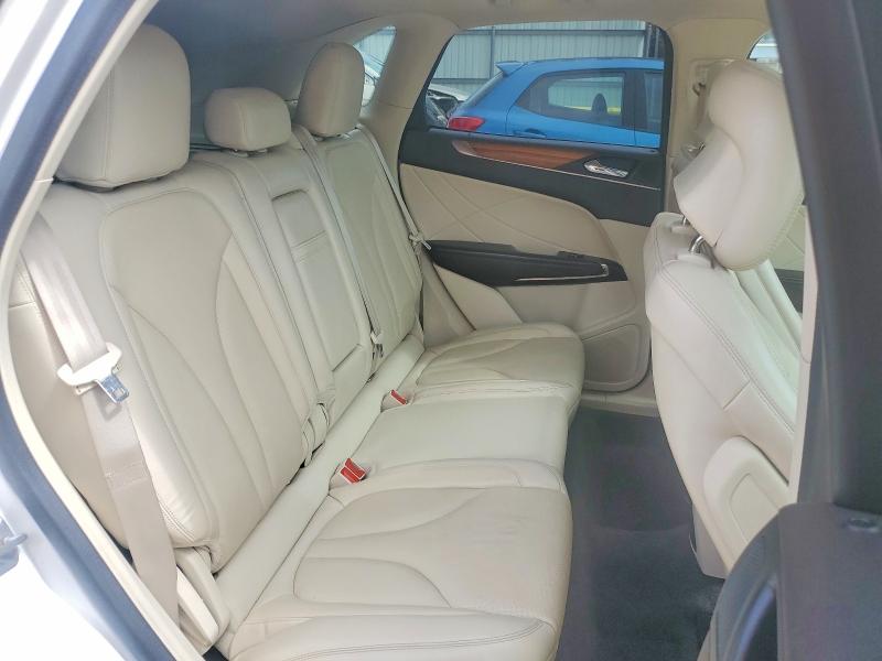Photo 11 from auction – 2015 LINCOLN MKC with VIN 5LMTJ2AH6FUJ03671