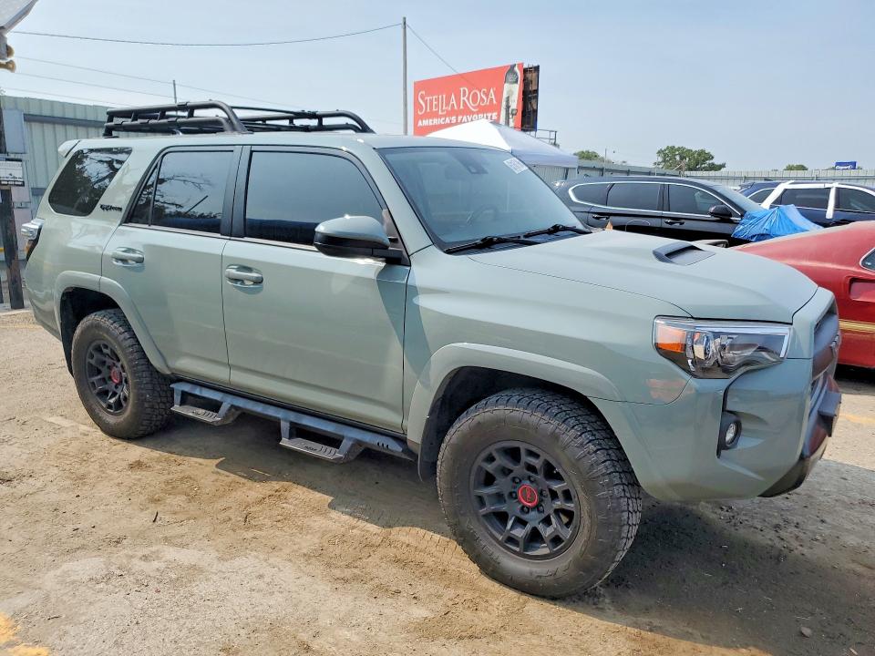 Photo 4 from auction – 2021 TOYOTA 4RUNNER with VIN JTELU5JR0M5875868