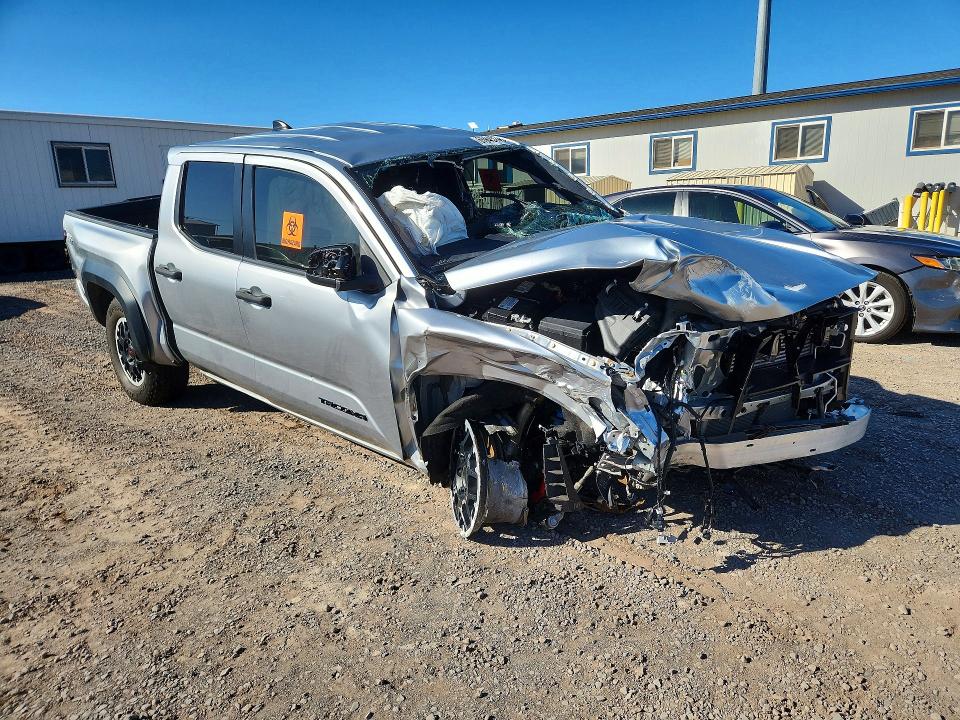 Снимка 4 от търг – 2024 TOYOTA TACOMA с VIN 3TYLB5JN1RT020562