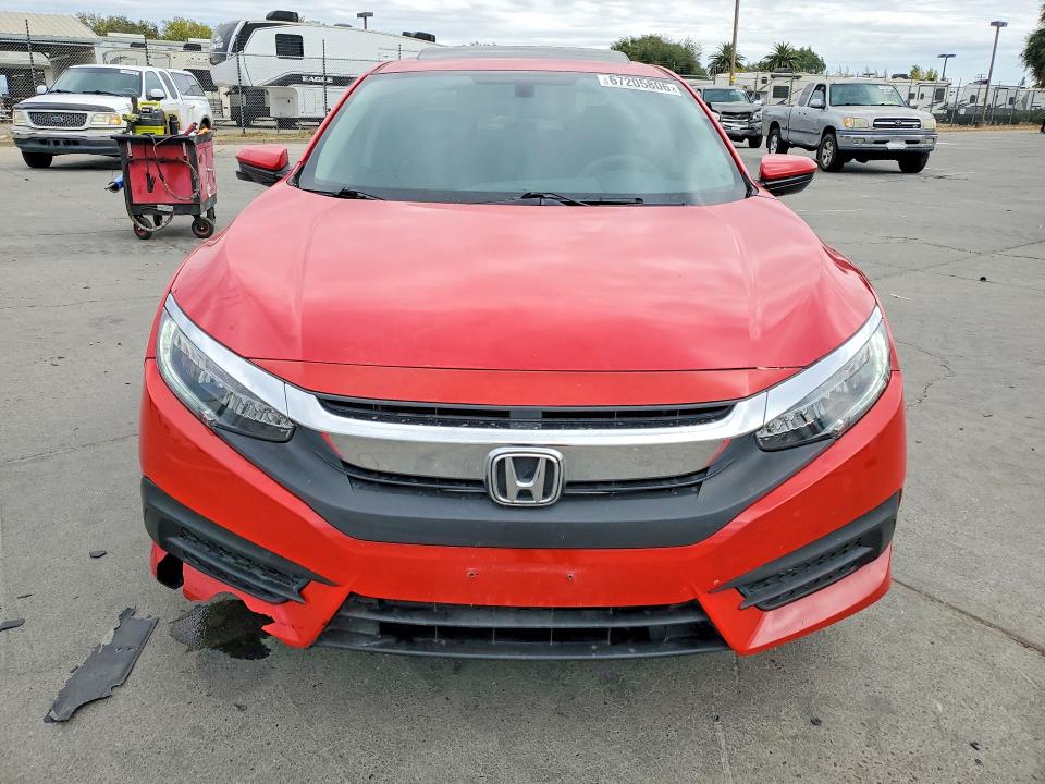 Photo 5 from auction – 2016 HONDA CIVIC with VIN 2HGFC2F70GH525830