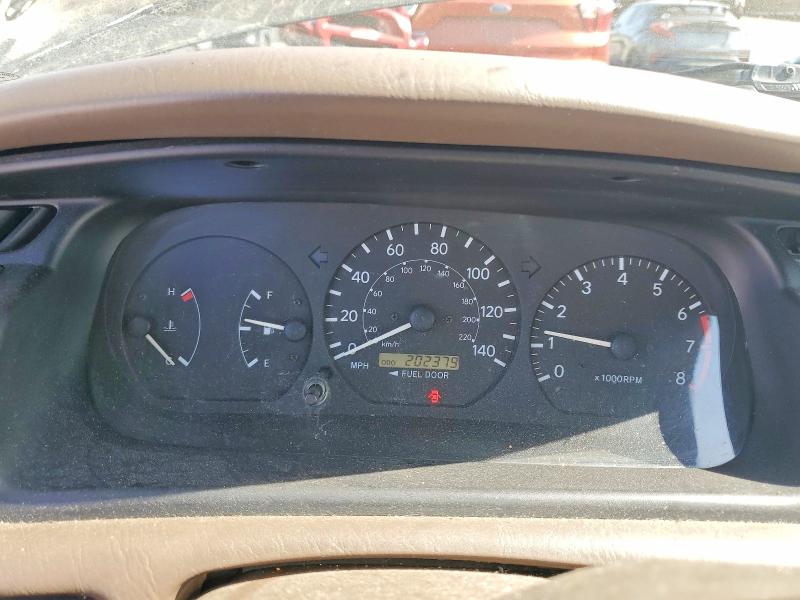Photo 9 from auction – 2000 TOYOTA CAMRY with VIN 4T1BG22K3YU946382