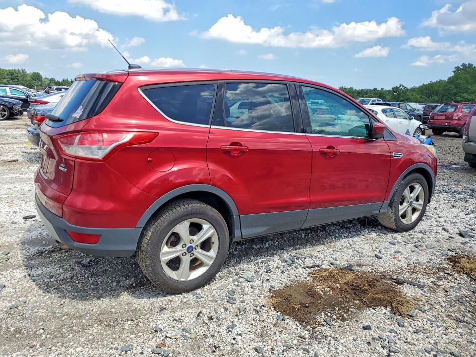 Photo 3 from auction – 2015 FORD ESCAPE with VIN 1FMCU9G93FUC54020