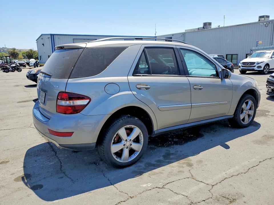 Photo 3 from auction – 2009 MERCEDES-BENZ ML with VIN 4JGBB86E79A457315